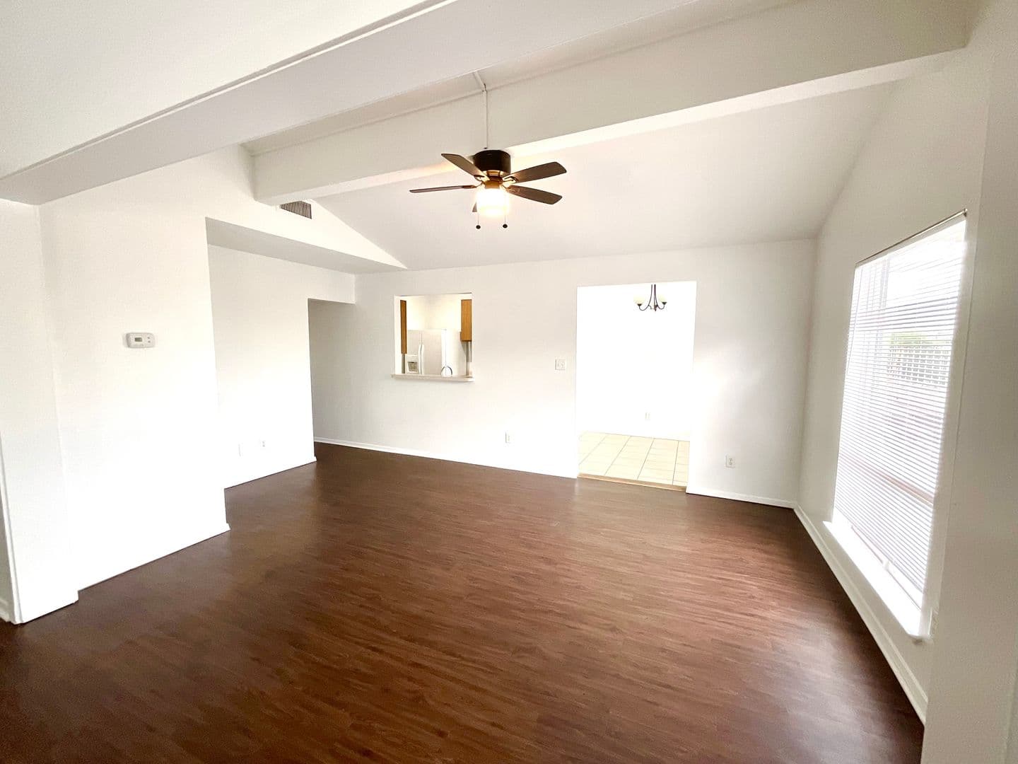 Horseshoe Bay Apartment: 400 Green Leaf
