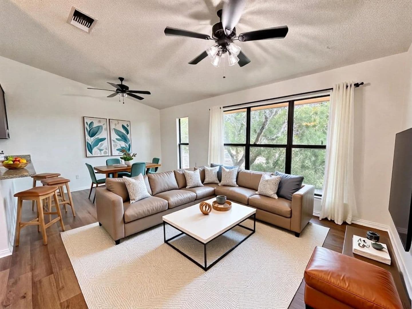 Horseshoe Bay House: 800-D Grassy Knoll