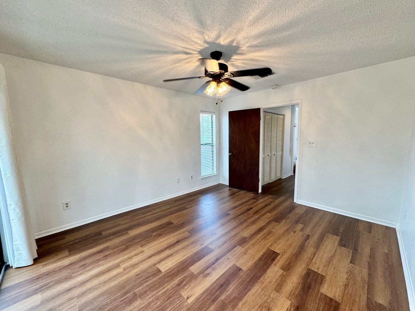 Horseshoe Bay House: 800-D Grassy Knoll