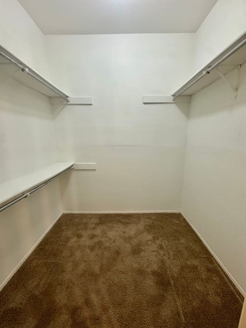 Houston Condo: 2425 Augusta Dr