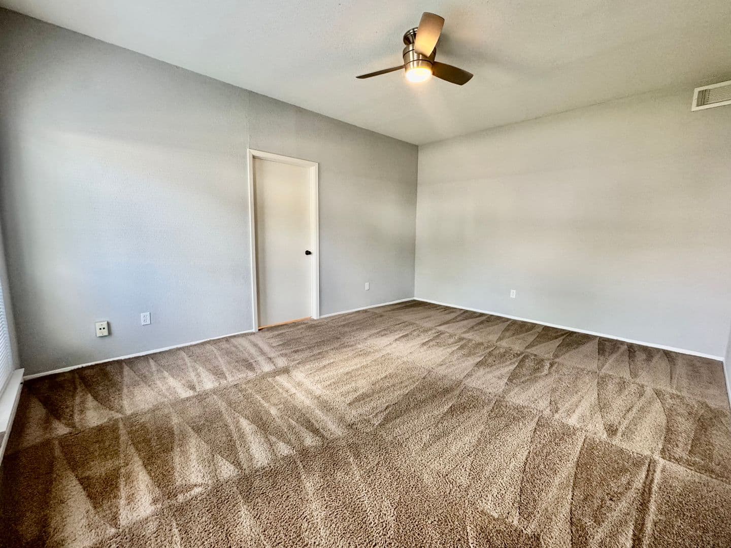 Houston Condo: 2425 Augusta Dr