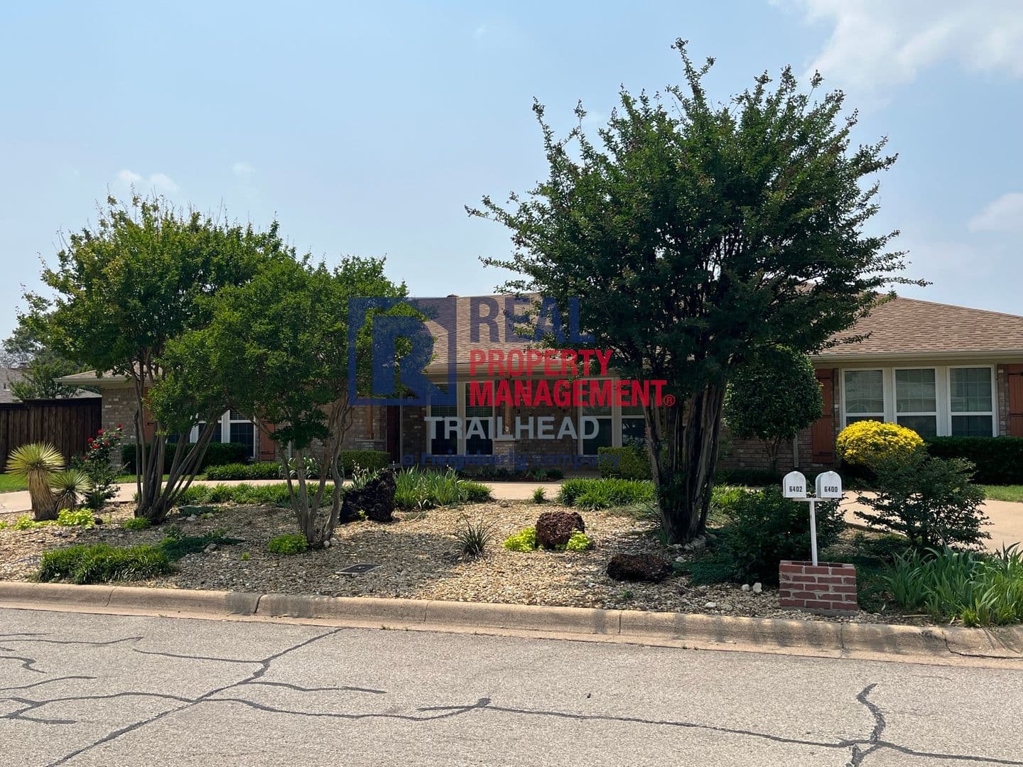 Fort Worth Multiplex: 6400 Espana Dr