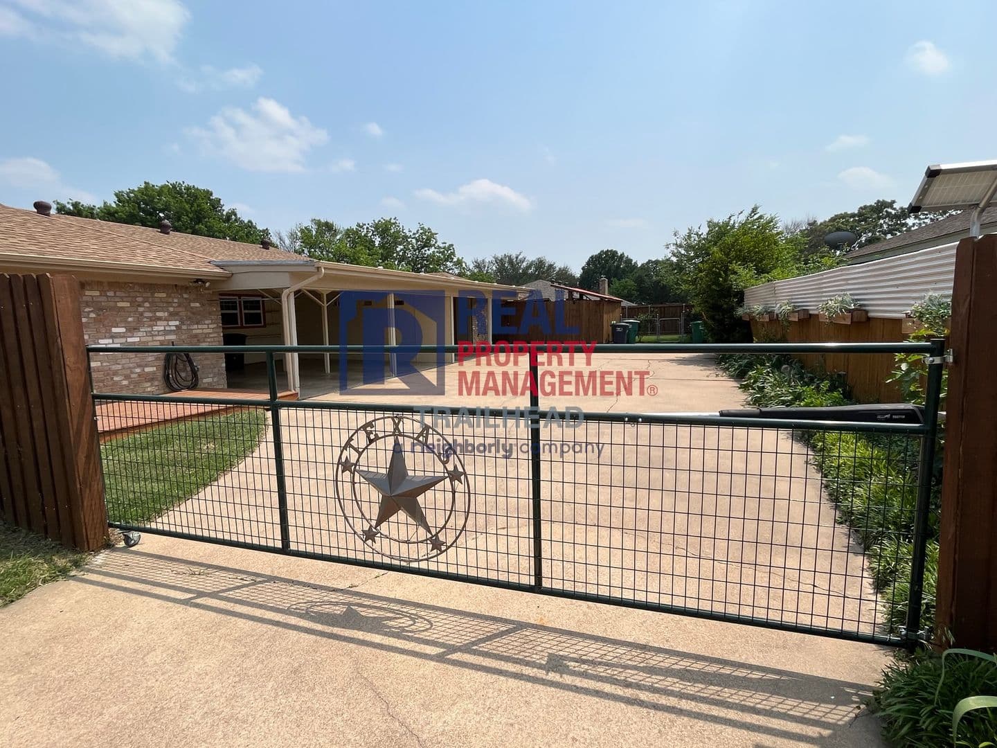 Fort Worth Multiplex: 6400 Espana Dr