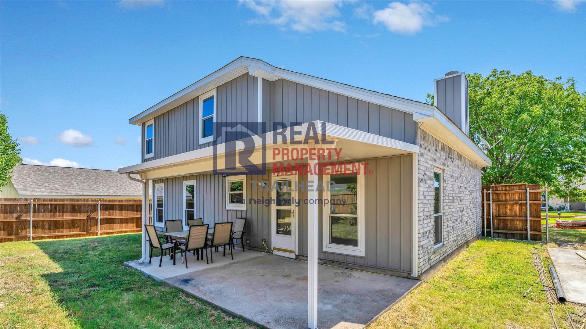 Fort Worth House: 732 Burlington Avenue
