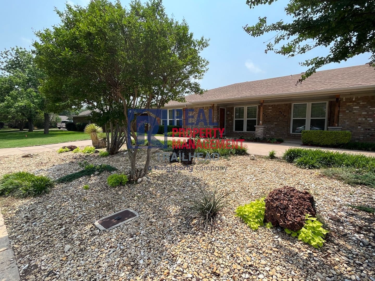 Fort Worth Multiplex: 6400 Espana Dr