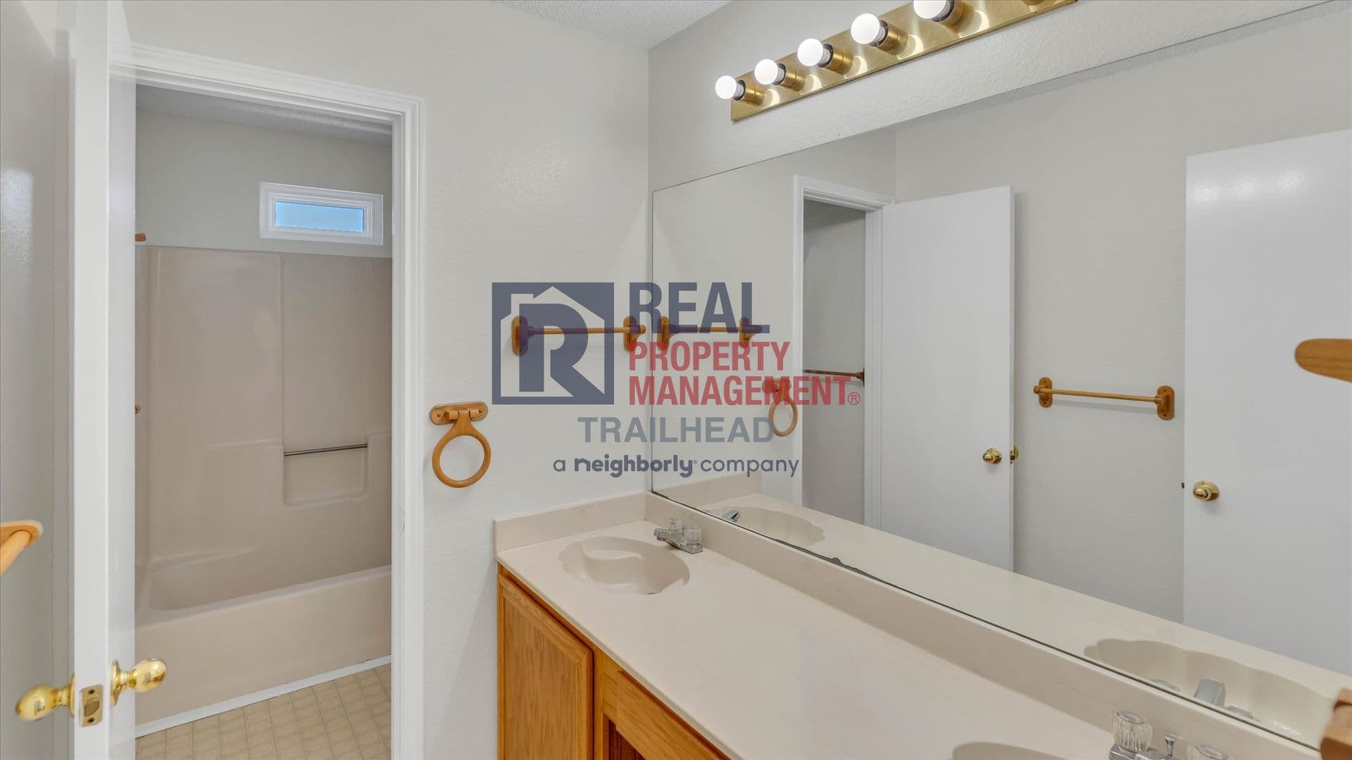 Fort Worth House: 732 Burlington Avenue