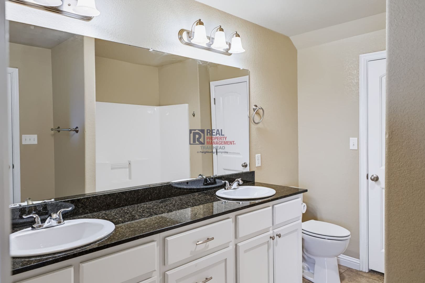 Granbury Apartment: 908 Dart Court