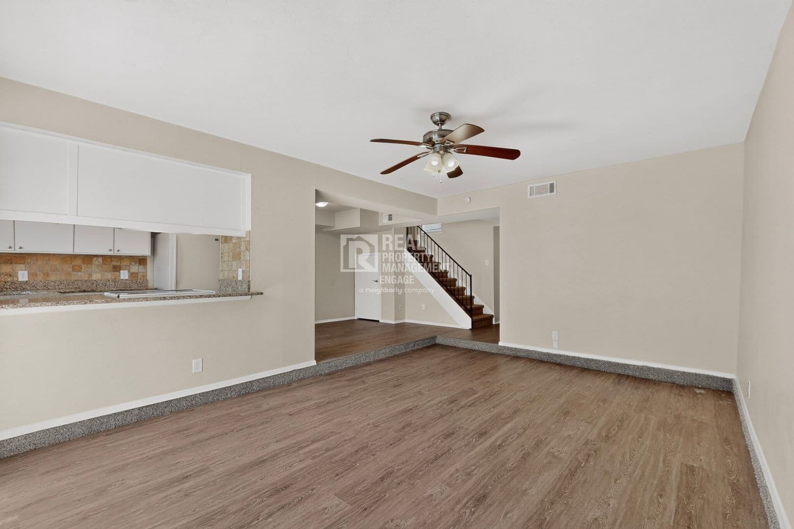 Grapevine Townhome: 1949 Shorewood Drive