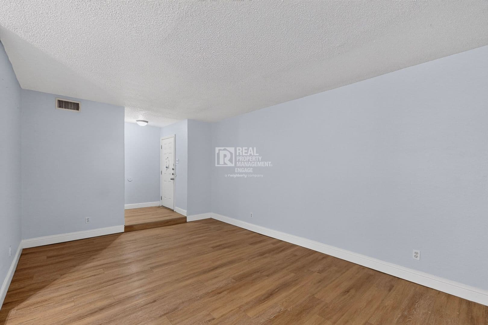 Fort Worth Apartment: 6814 Trail Lake Drive