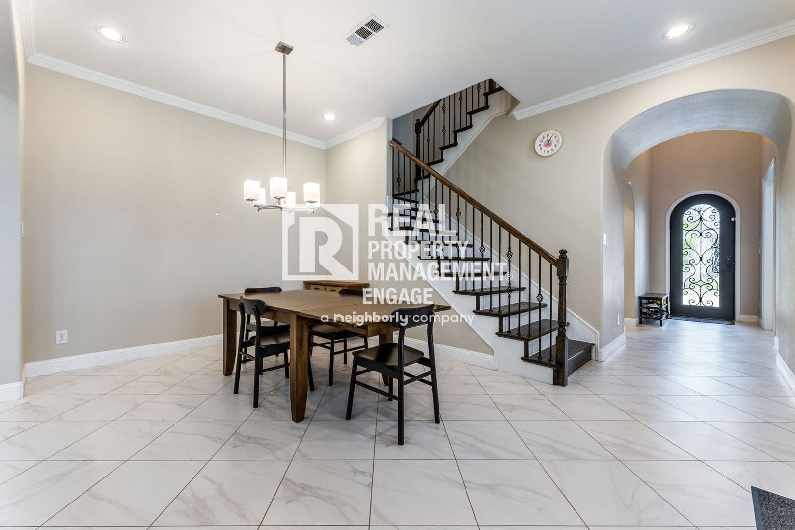 Coppell House: 782 Windsor Rd