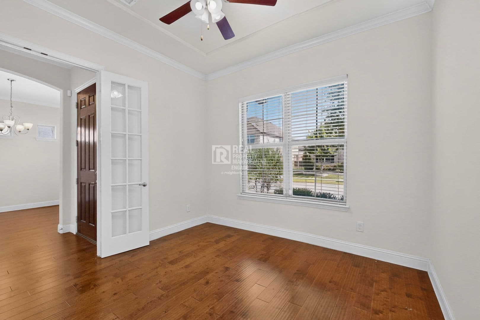 Farmers Branch House: 12779 Friar St