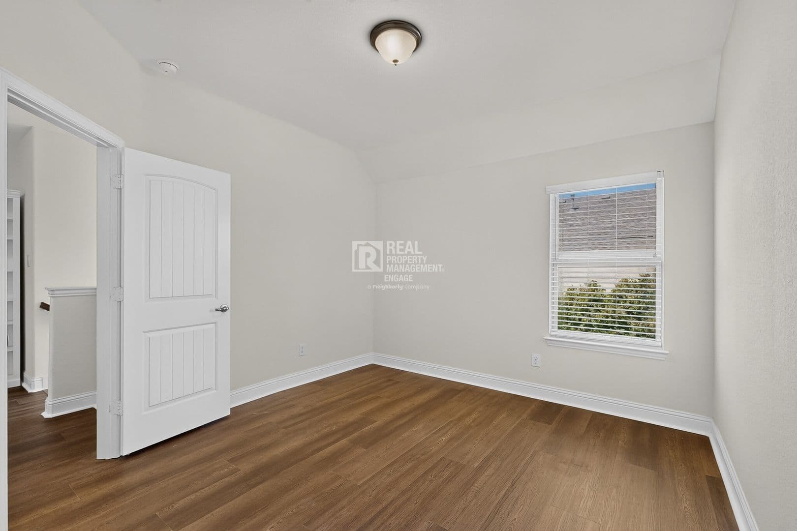 Farmers Branch House: 12779 Friar St
