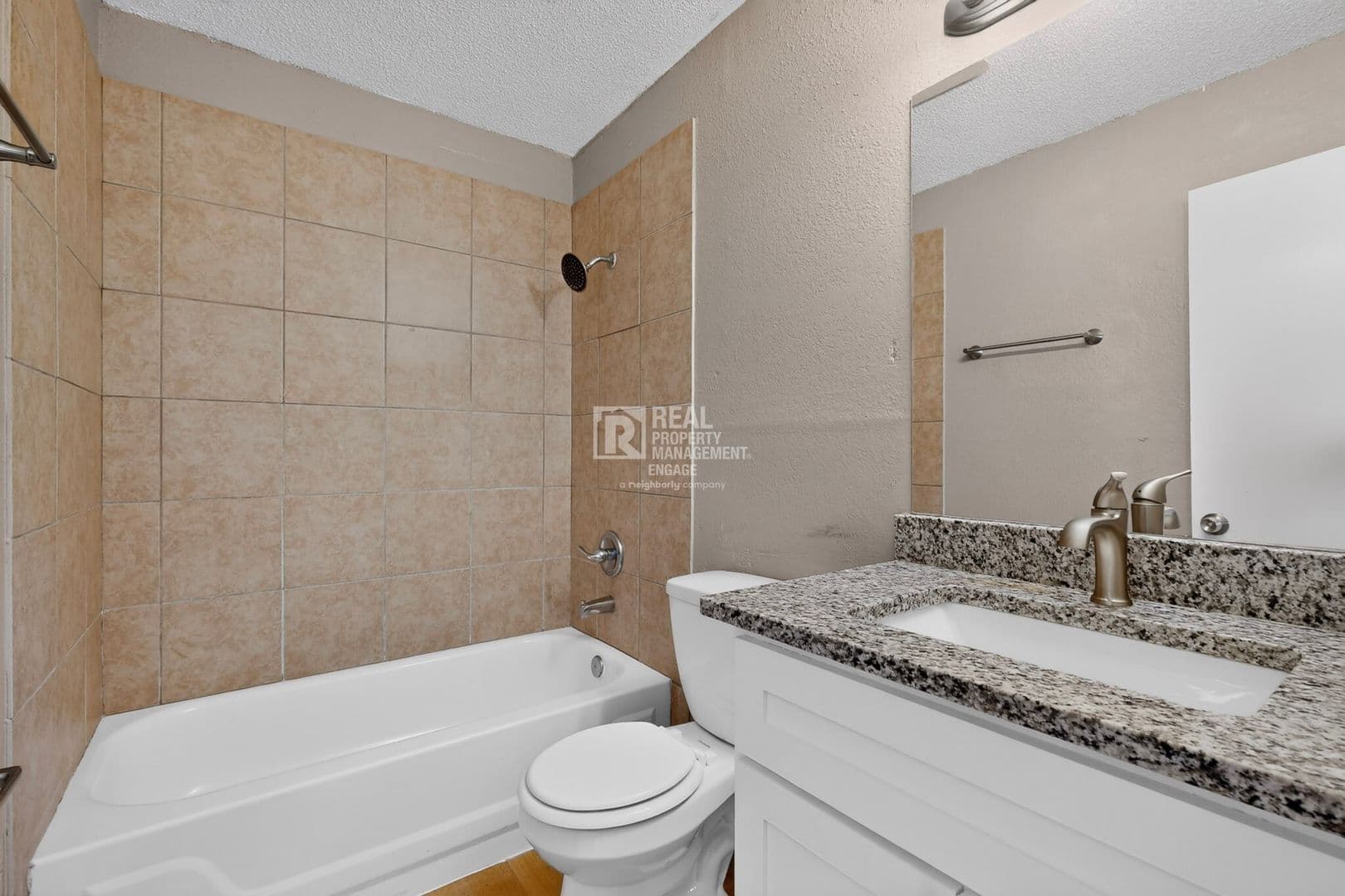 White Settlement Apartment: 8024 Cambridge Circle