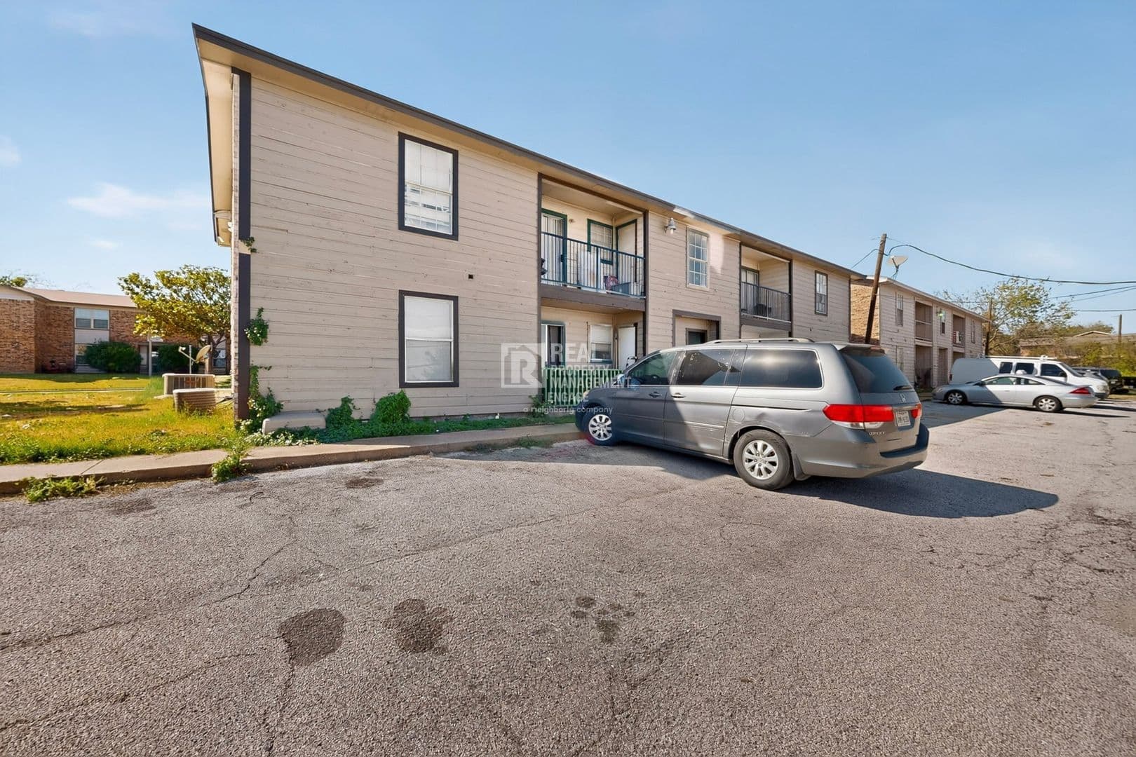 White Settlement Apartment: 8024 Cambridge Circle