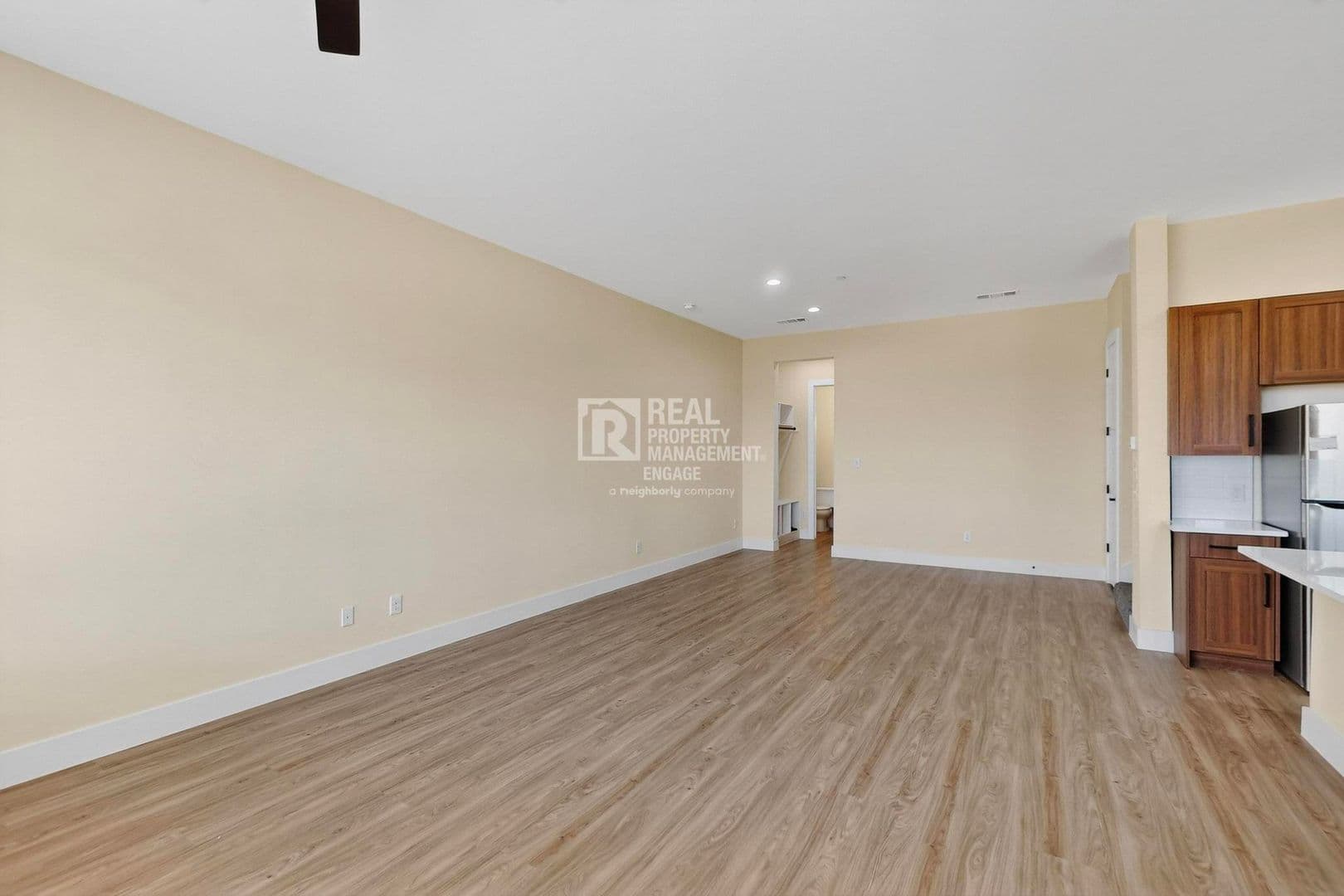 Irving Townhome: 3425 Sanjeev Dr.