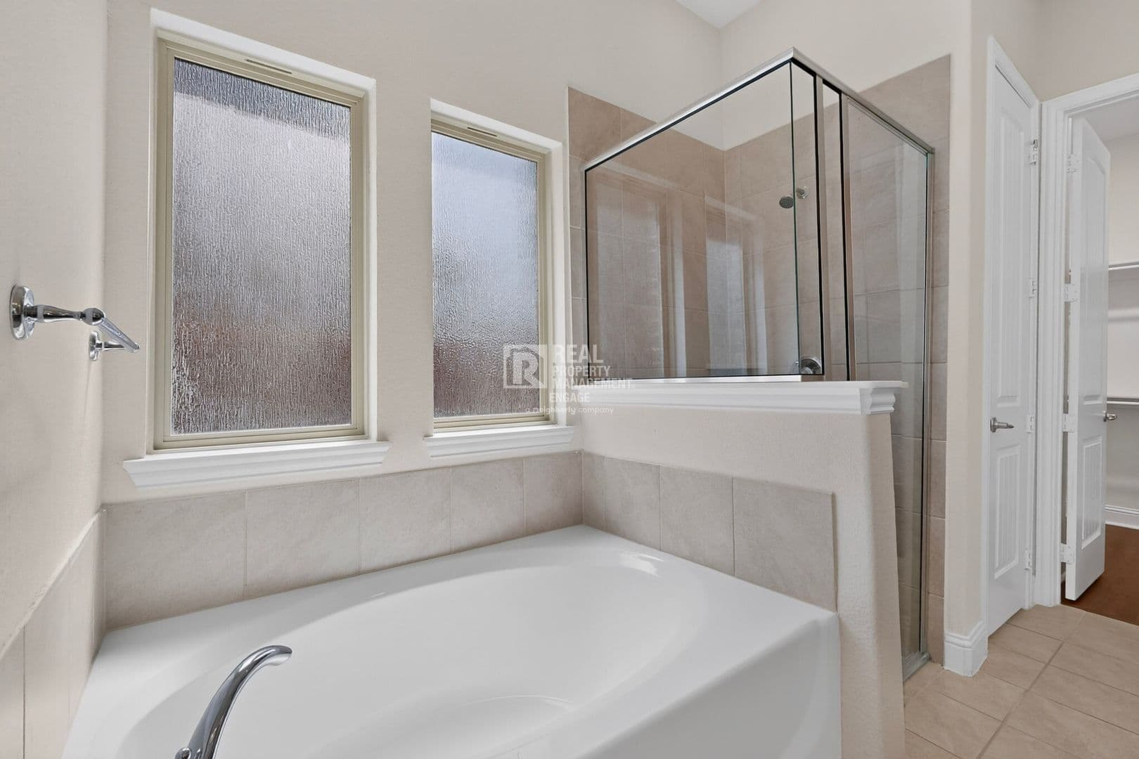 Farmers Branch House: 12779 Friar St