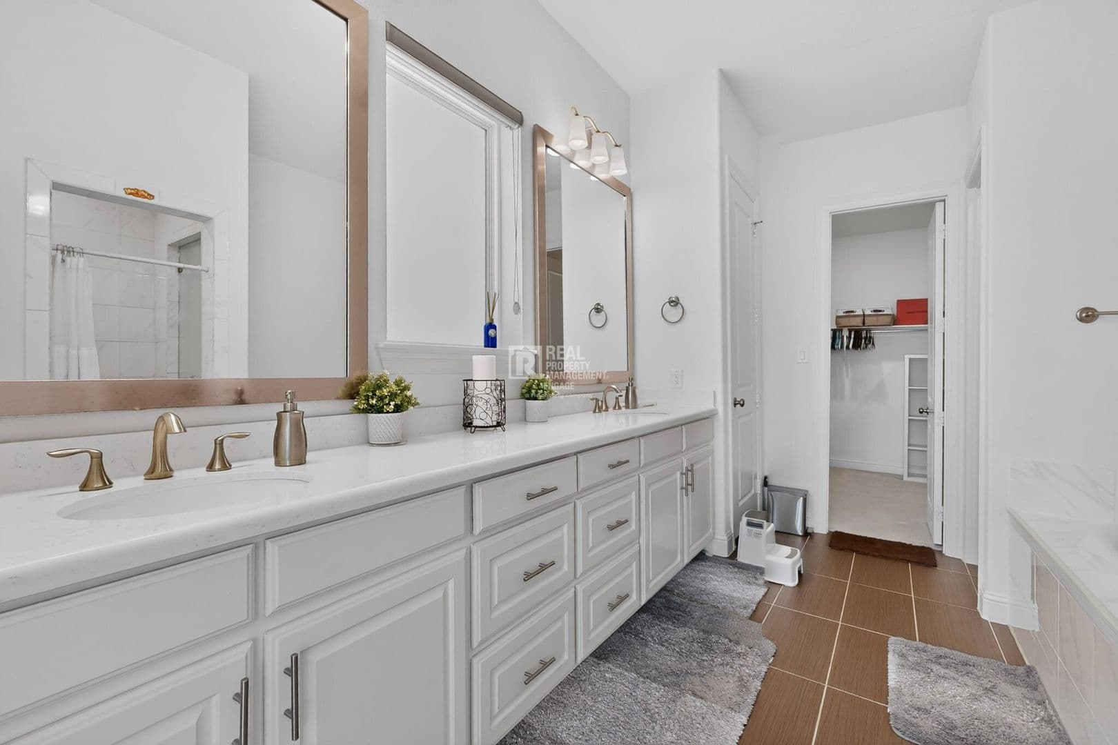 Irving House: 3740 Coldstream Dr