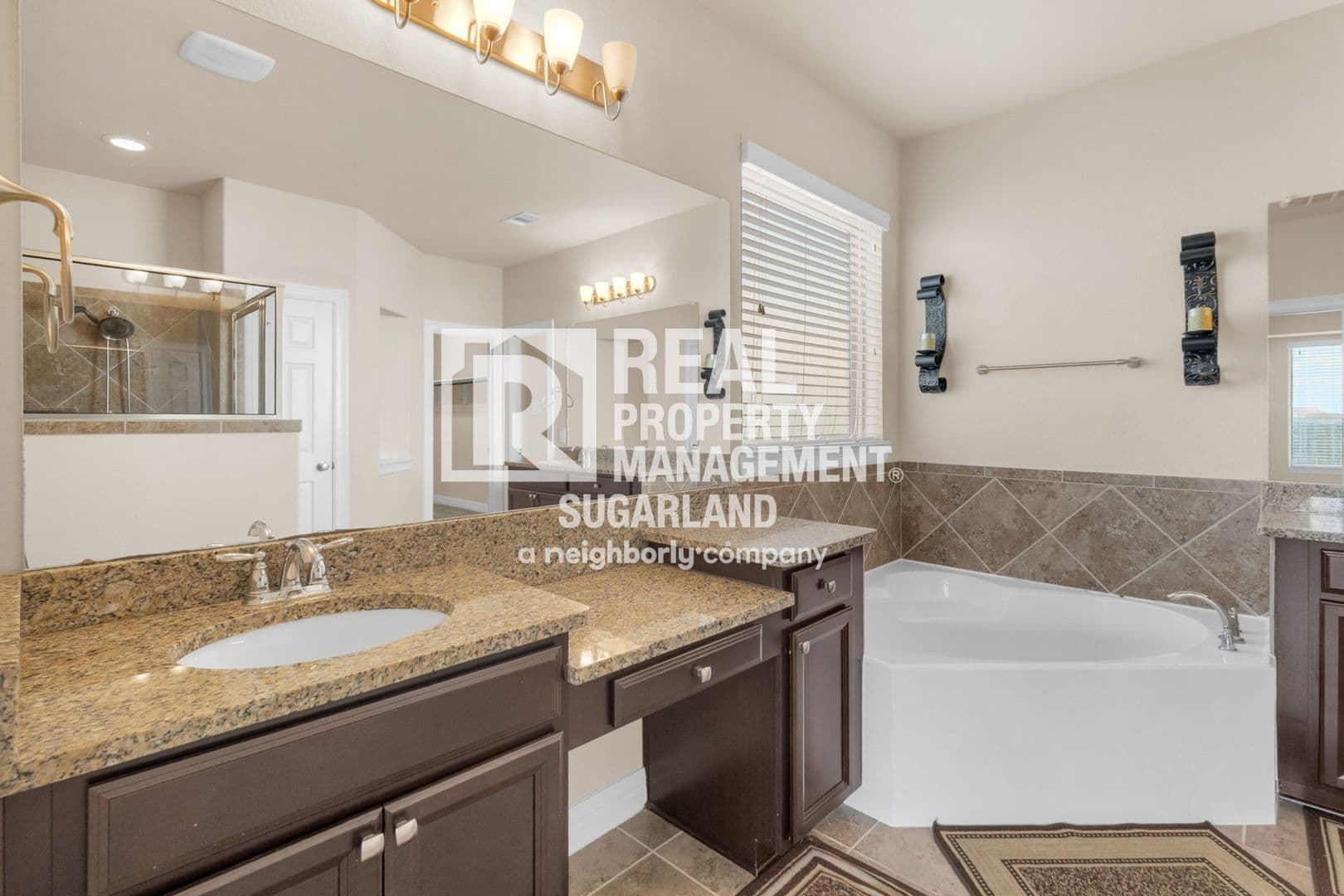 Richmond House: 18607 PELHAM GROVE LANE