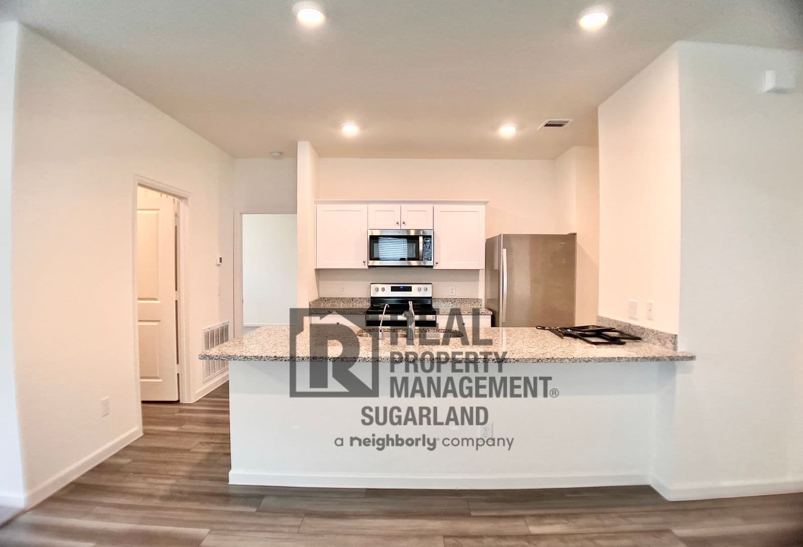 Richmond House: 6330 Highland Bend Drive