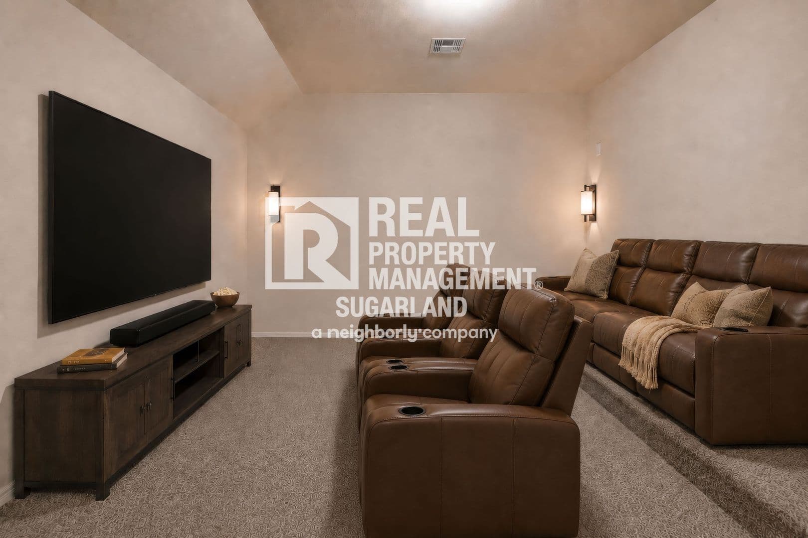 Richmond House: 18607 PELHAM GROVE LANE