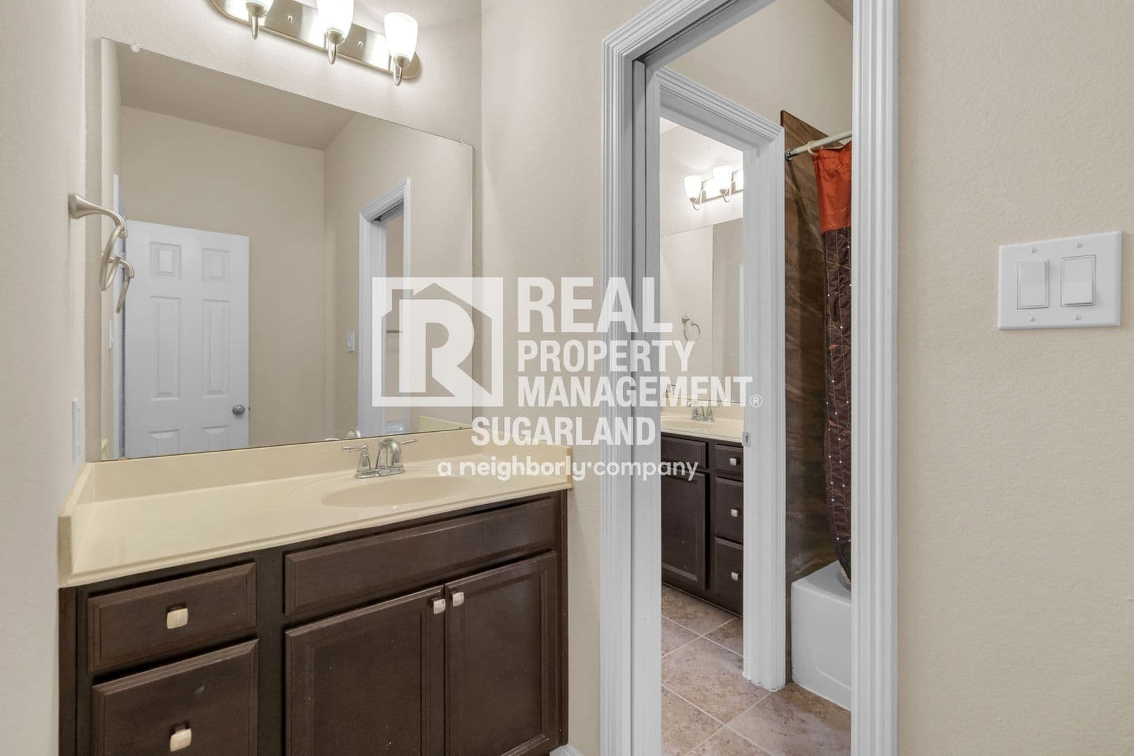 Richmond House: 18607 PELHAM GROVE LANE