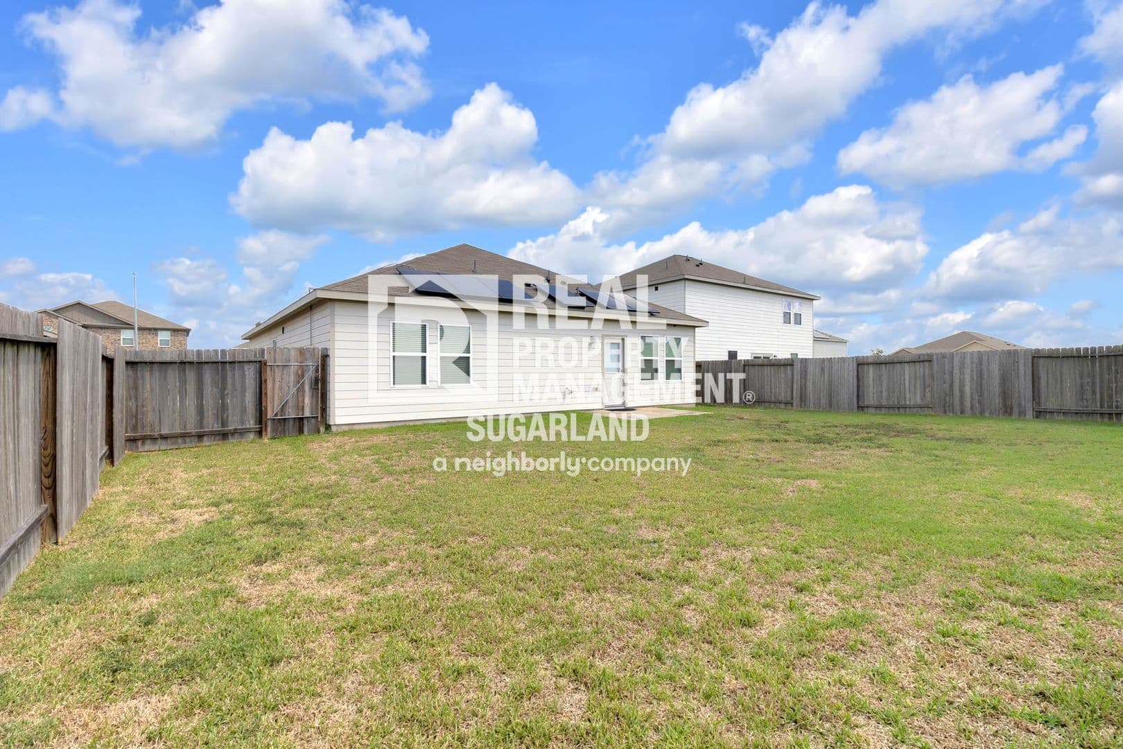 Richmond House: 6330 Highland Bend Drive