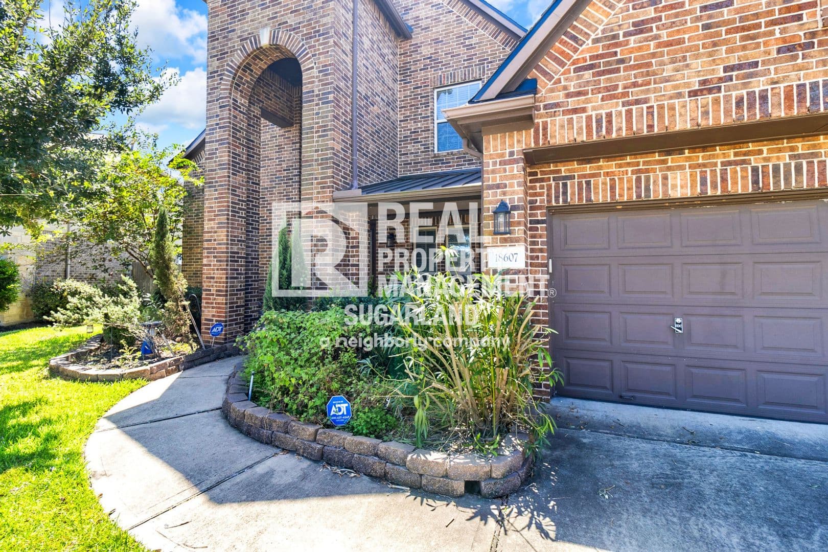 Richmond House: 18607 PELHAM GROVE LANE