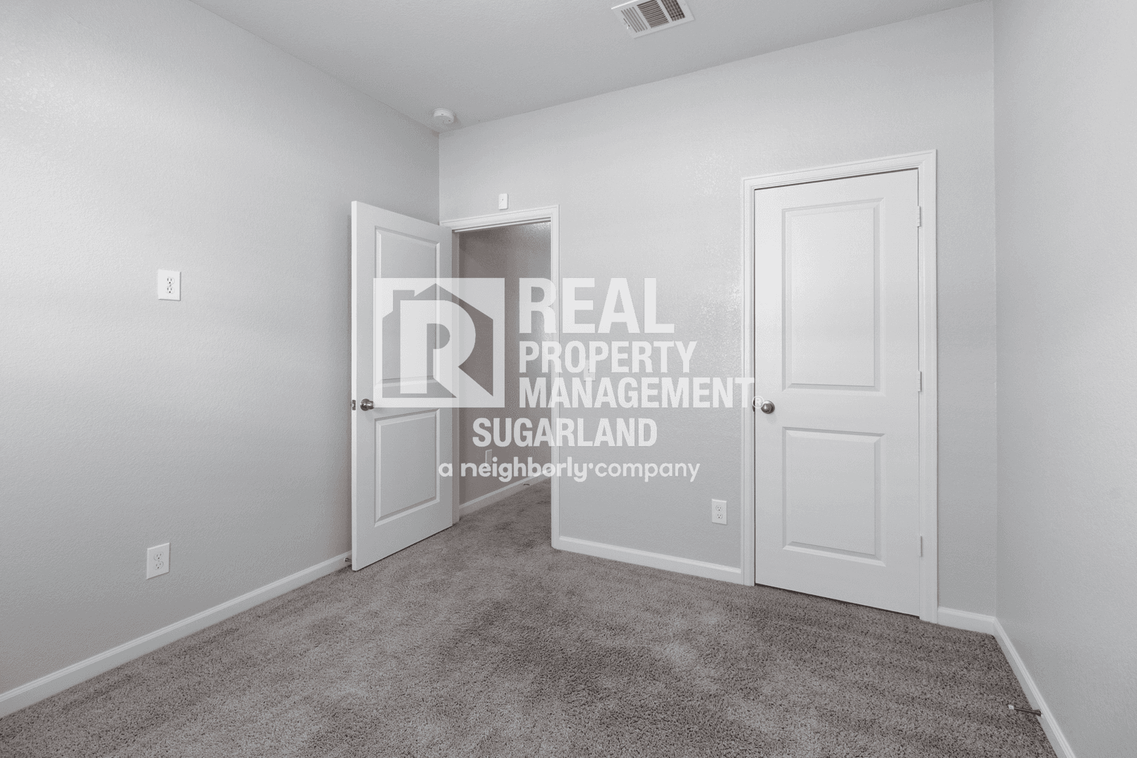Richmond House: 6330 Highland Bend Drive