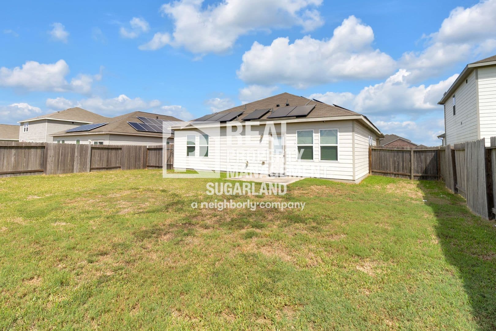 Richmond House: 6330 Highland Bend Drive