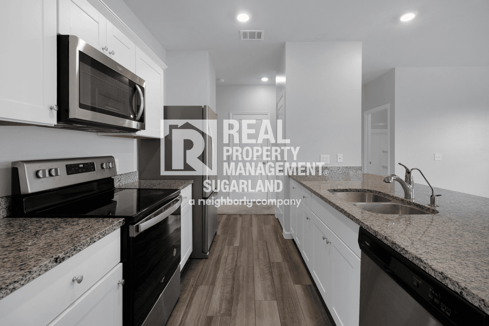 Richmond House: 6330 Highland Bend Drive