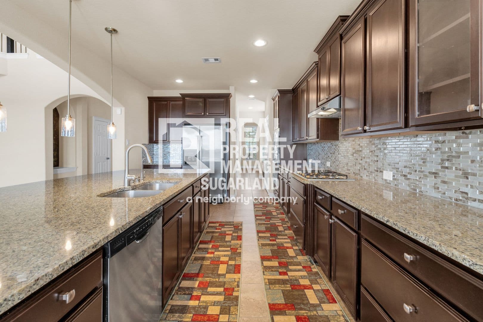 Richmond House: 18607 PELHAM GROVE LANE
