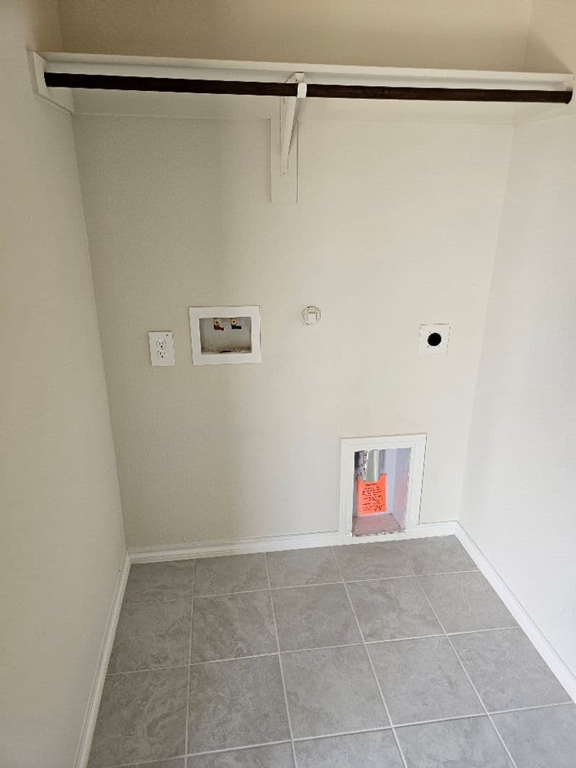 Tyler House: 1635 Blaire Drive