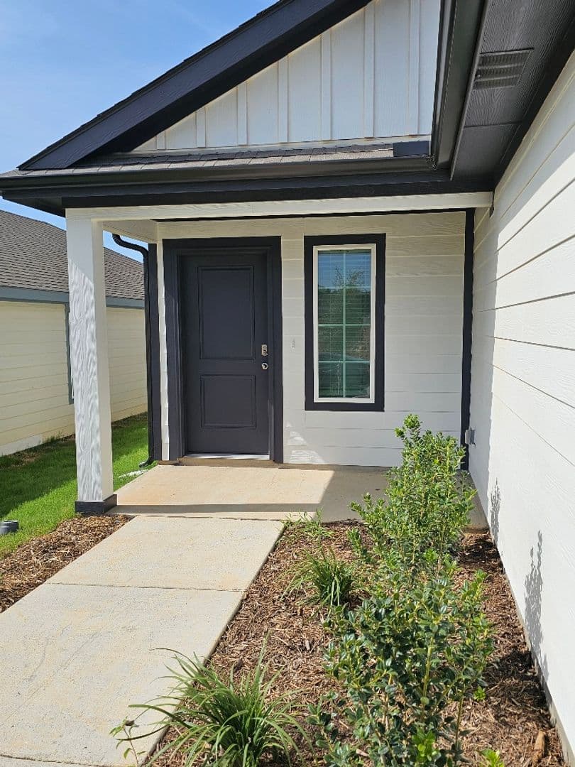 Tyler House: 1635 Blaire Drive
