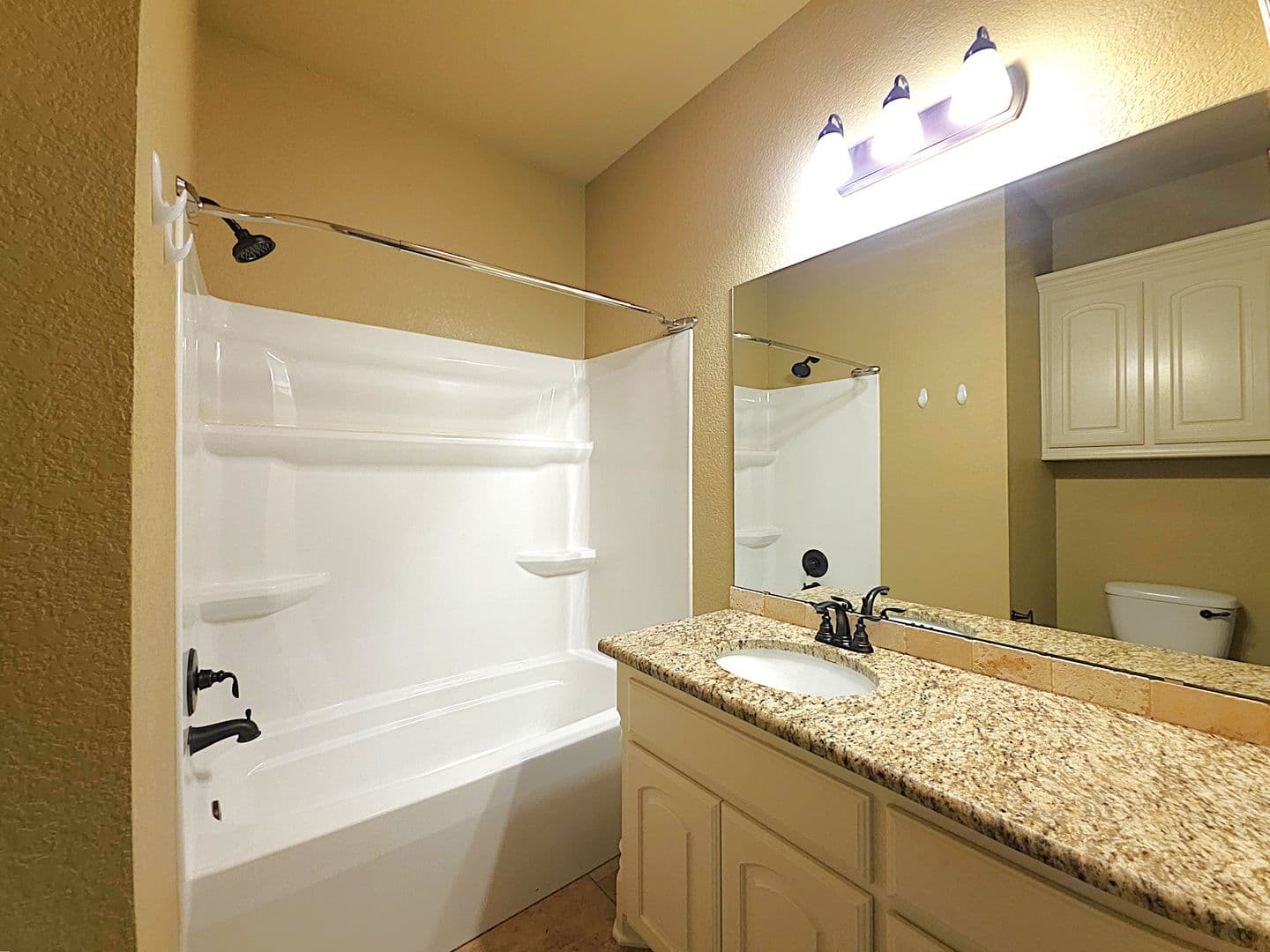 Tyler House: 11864 Poydras
