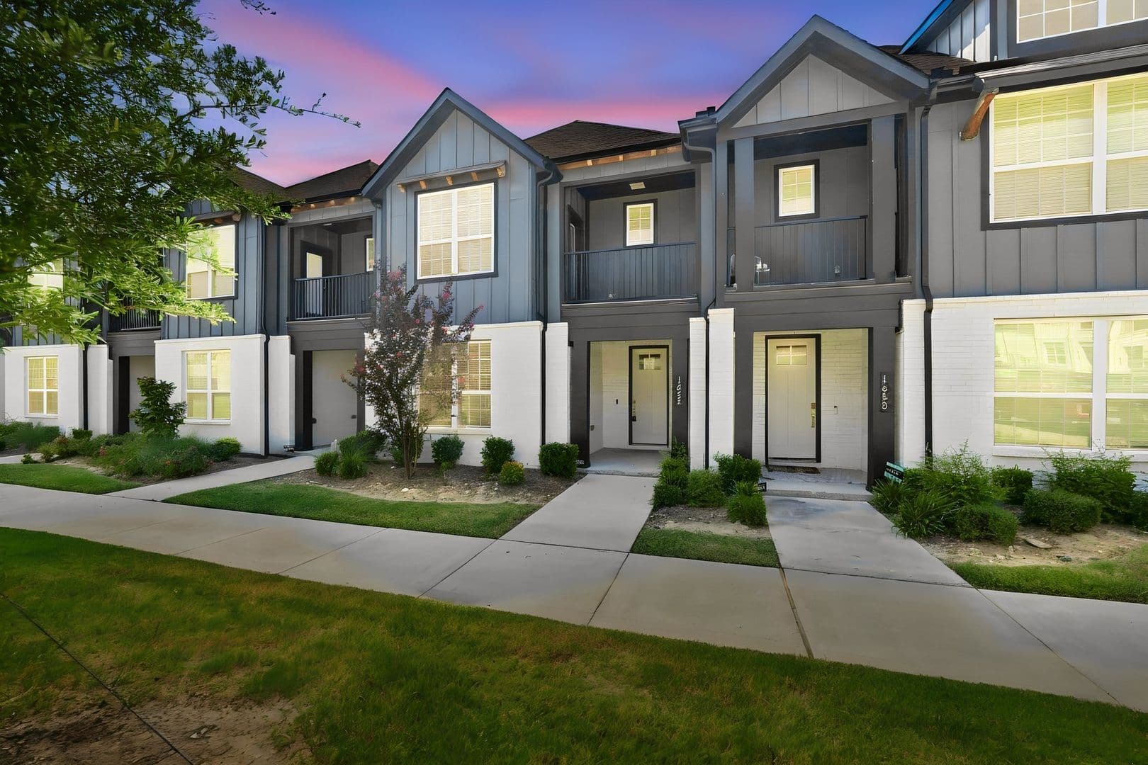 Allen Townhome: 1652 Jessica Dr