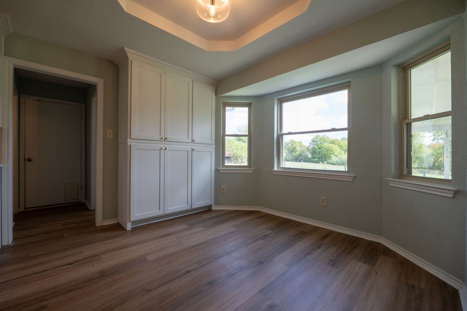 Forney House: 16612 Scenic Cir