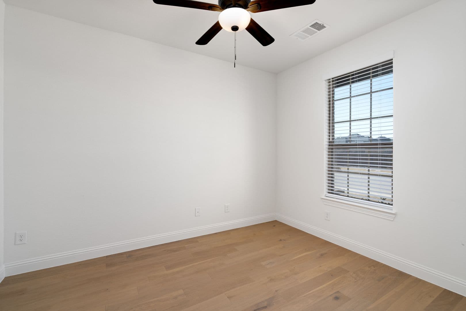 Celina House: 2600 Chester Dr
