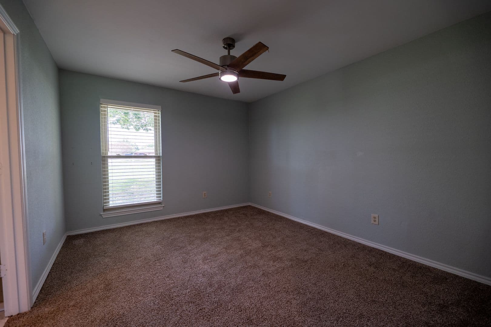 Forney House: 16612 Scenic Cir