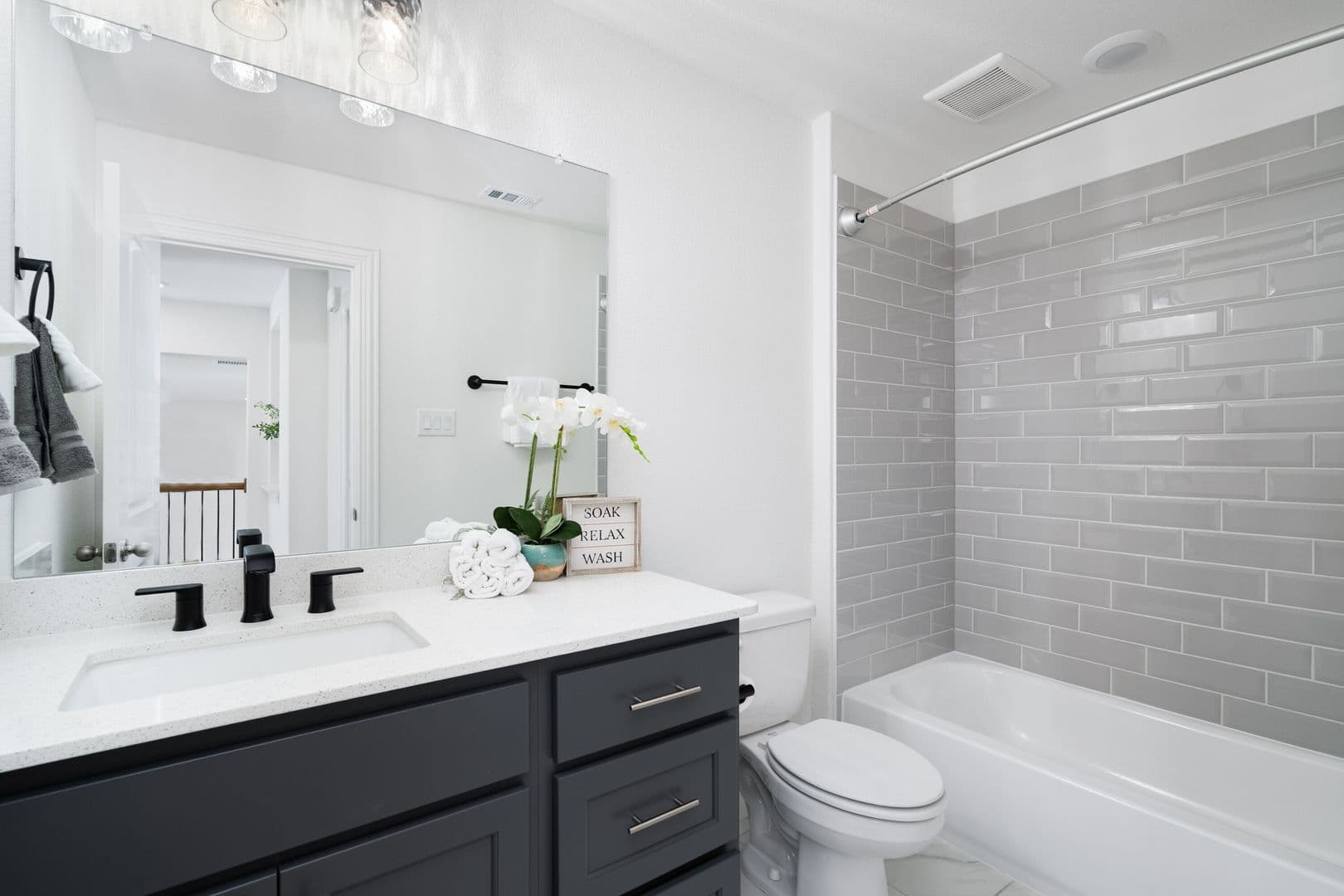 Celina House: 2600 Chester Dr