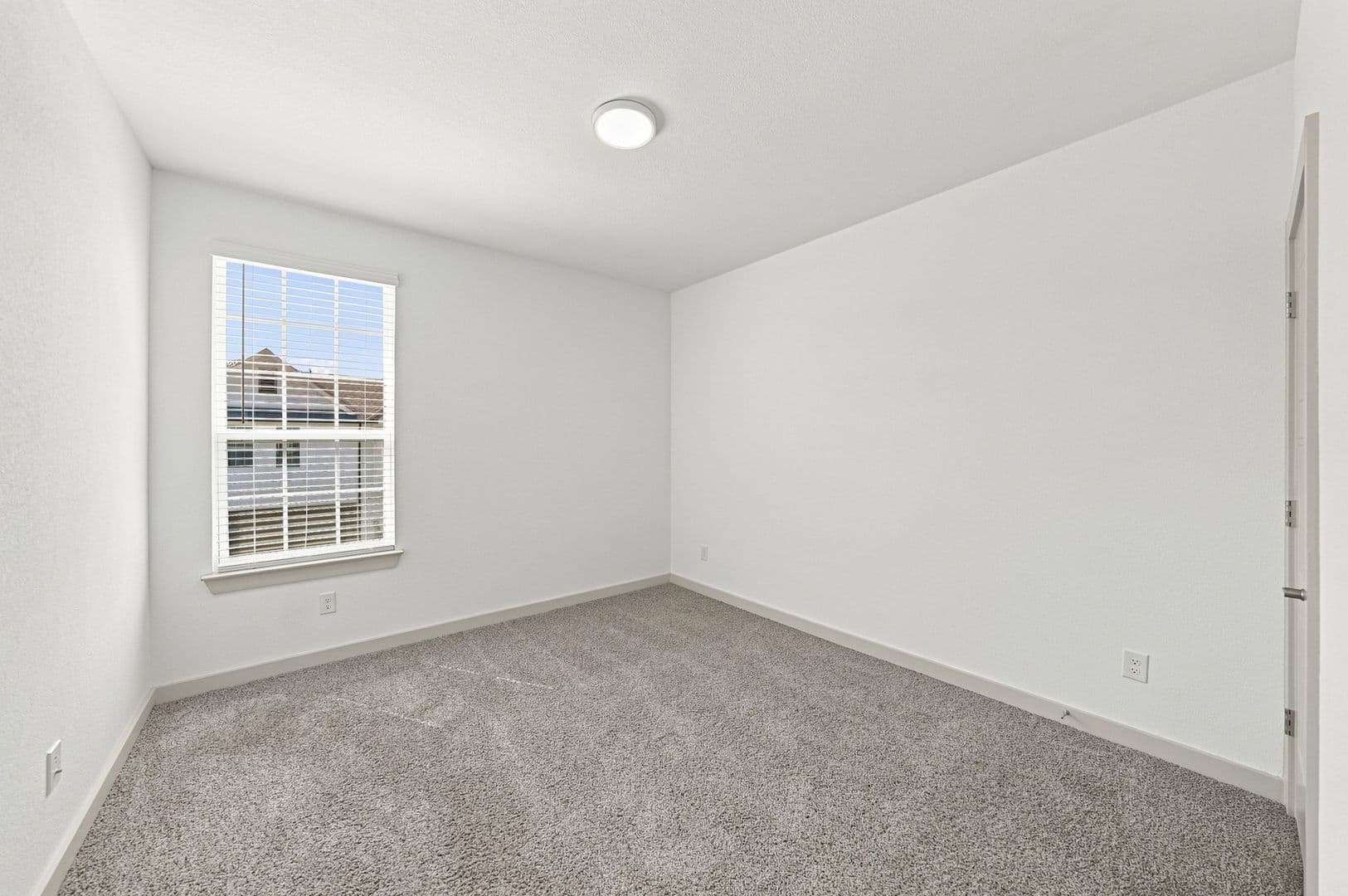 Allen Townhome: 1652 Jessica Dr