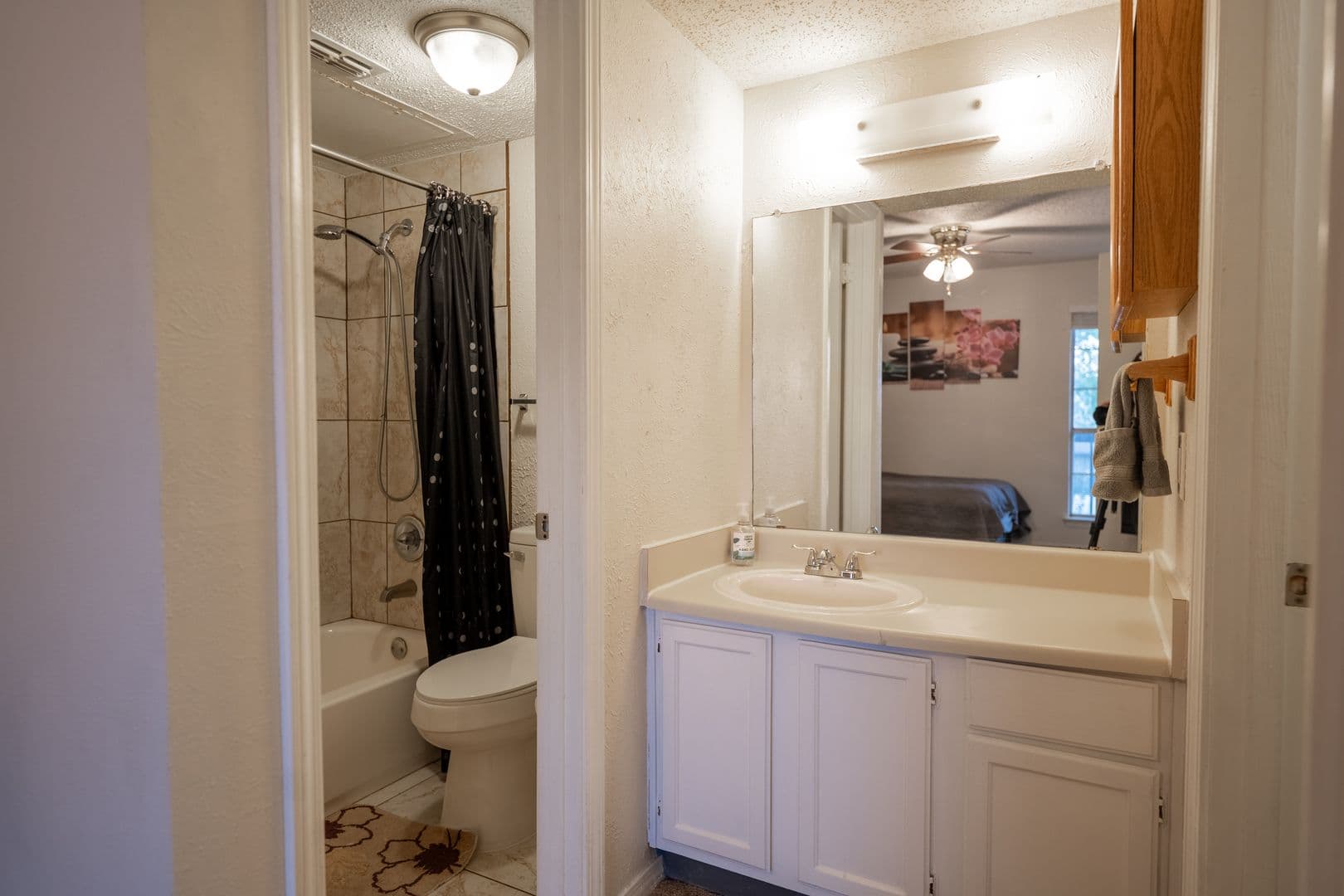 Dallas Condo: 18333 Roehampton Dr