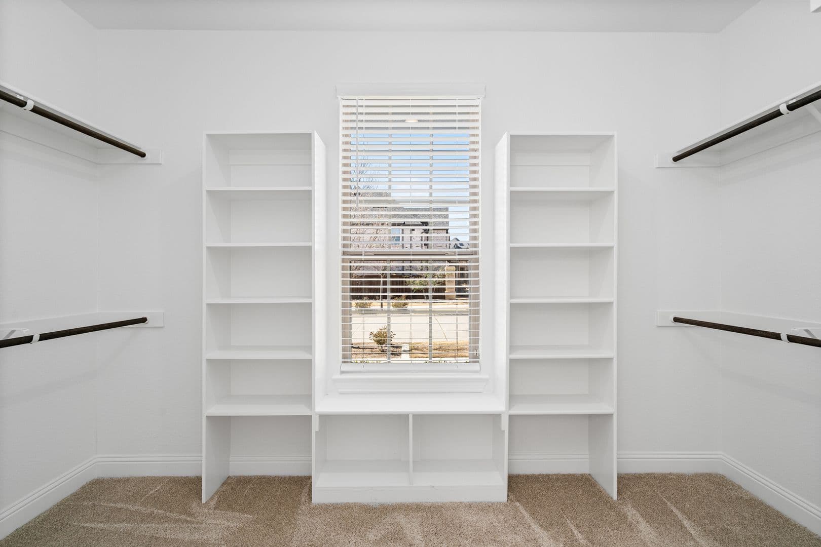 Celina House: 2600 Chester Dr
