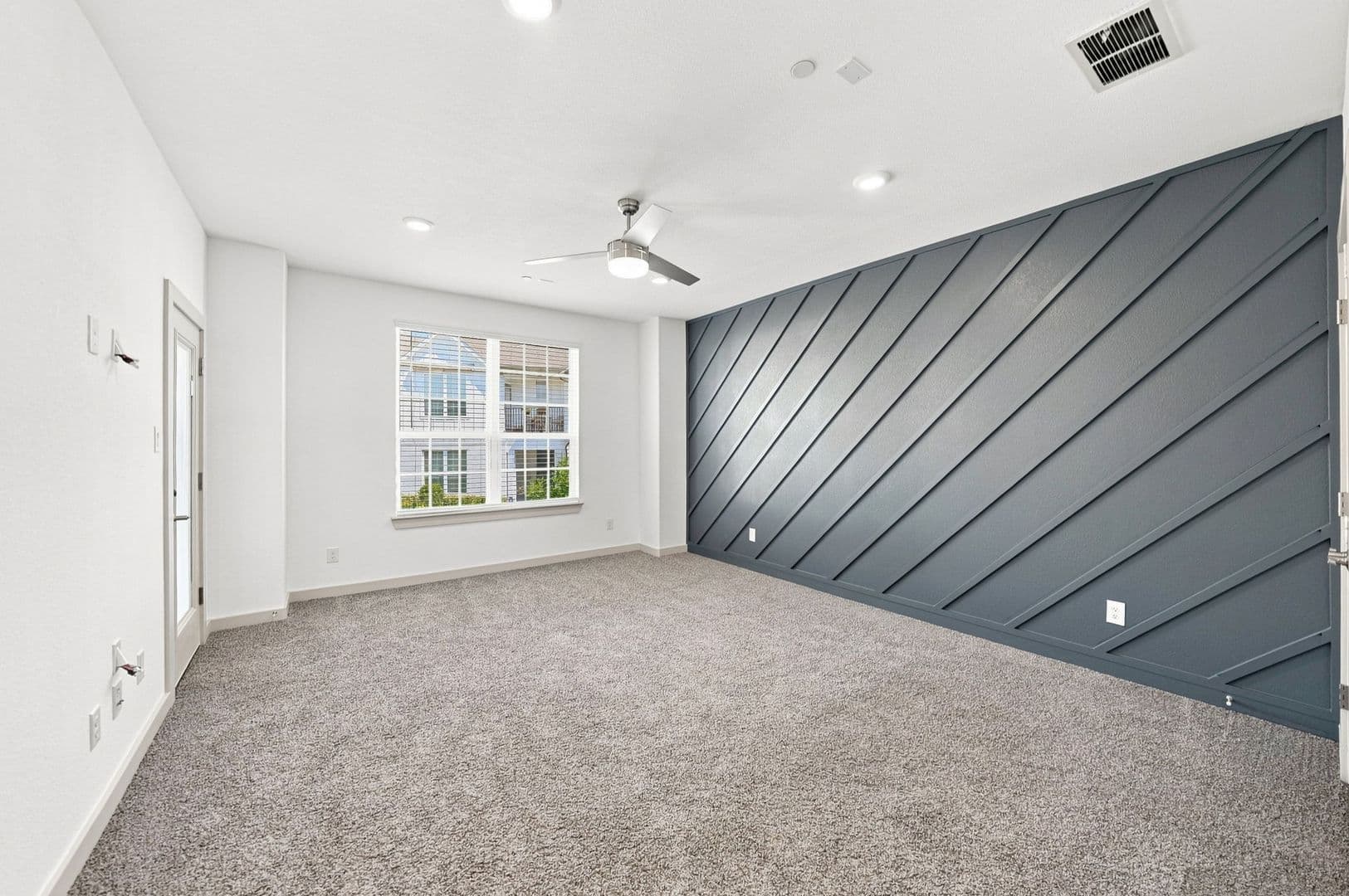 Allen Townhome: 1652 Jessica Dr