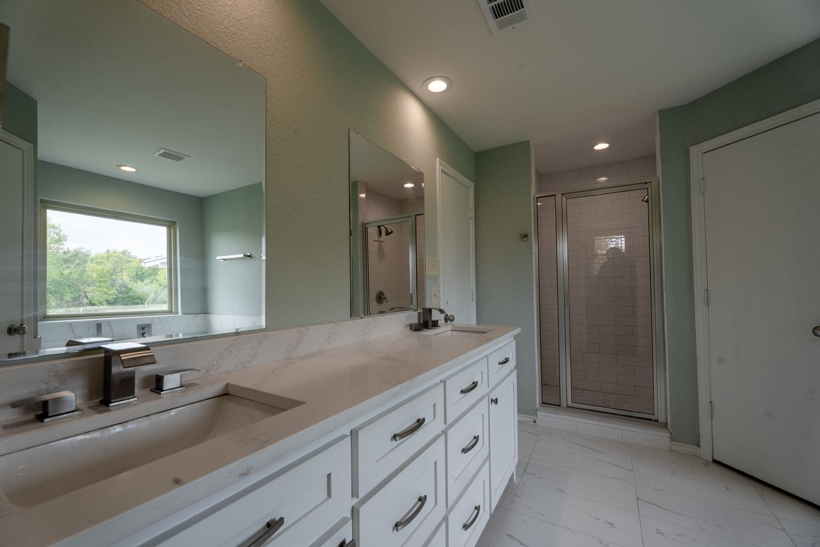 Forney House: 16612 Scenic Cir