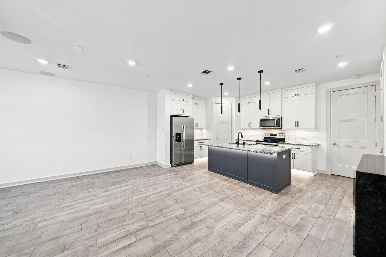 Allen Townhome: 1652 Jessica Dr