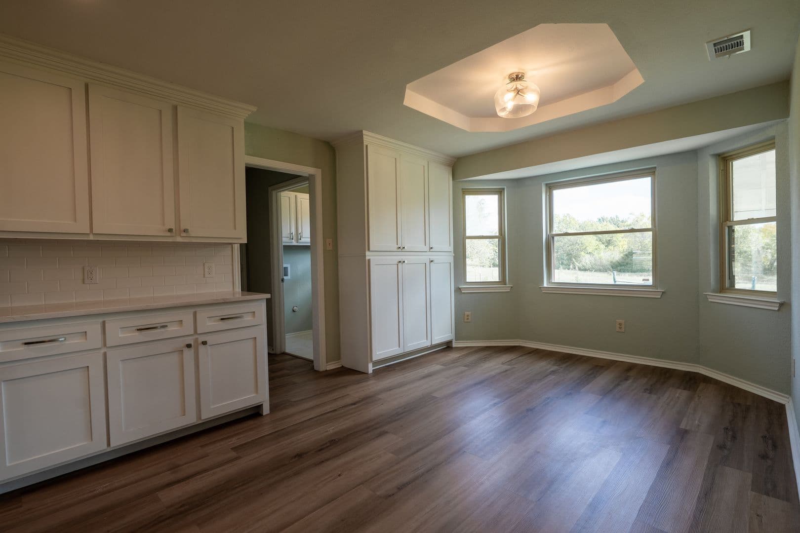 Forney House: 16612 Scenic Cir