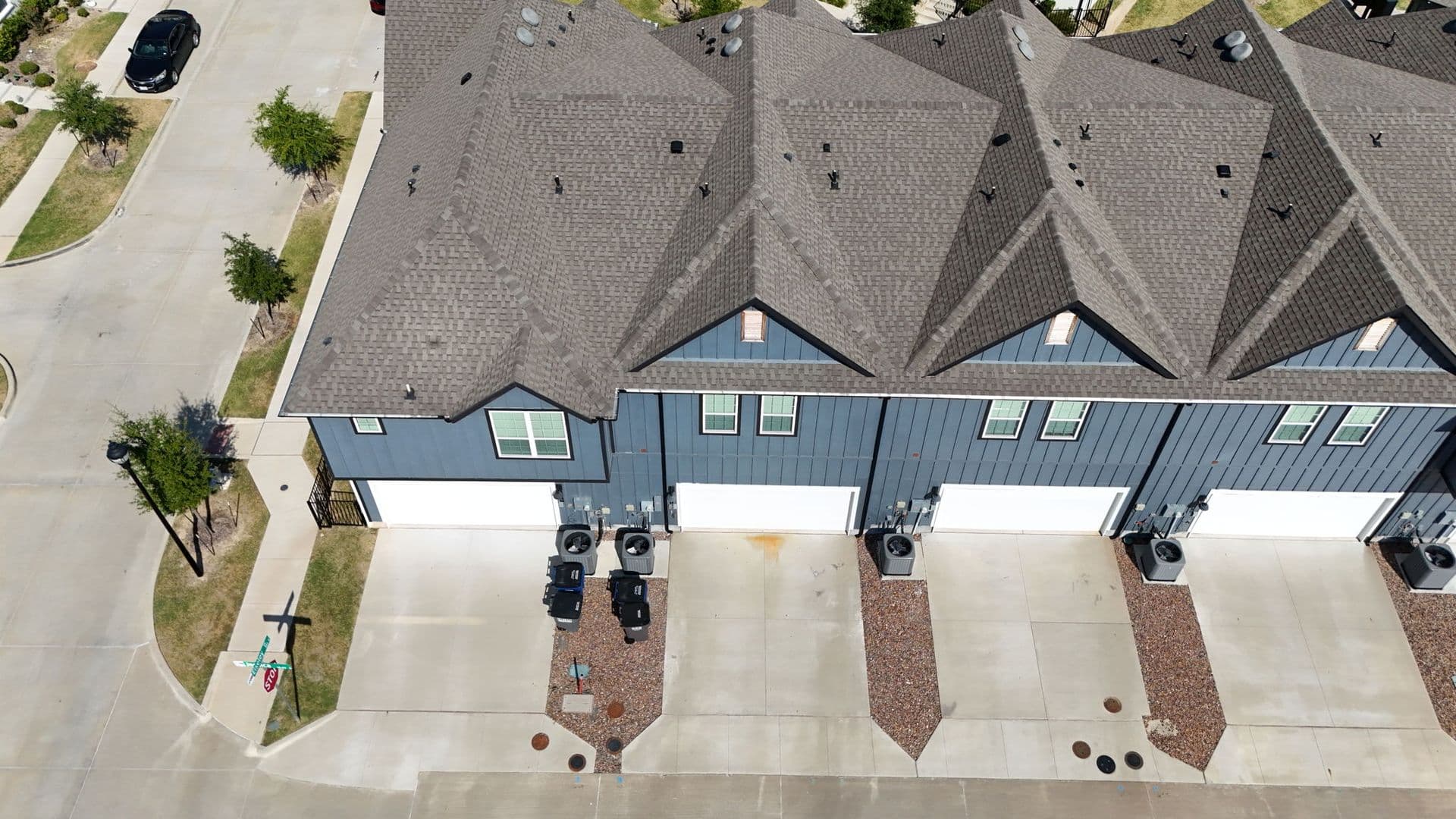 Allen Townhome: 1652 Jessica Dr
