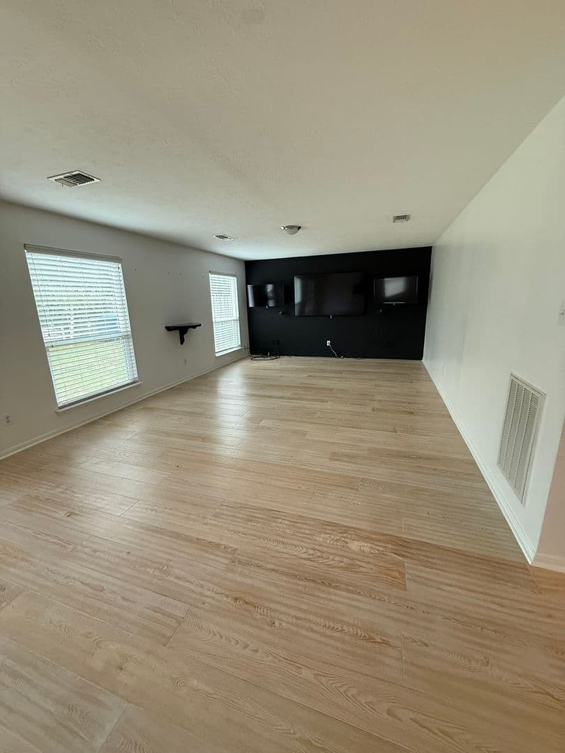 Spring House: 2722 Springstone Dr