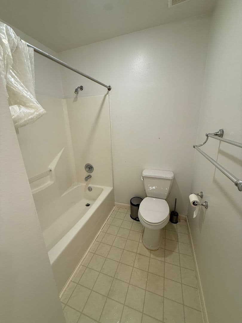 Spring House: 2722 Springstone Dr