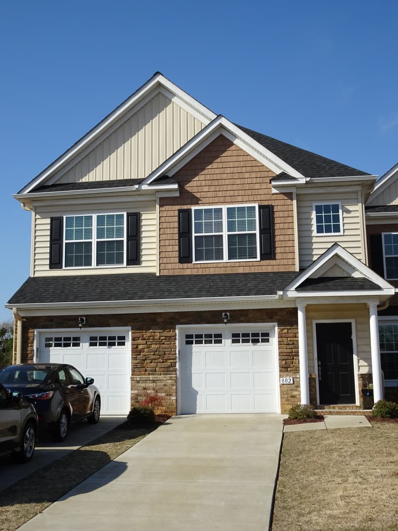 Williamsburg House: 802 Braemar Creek